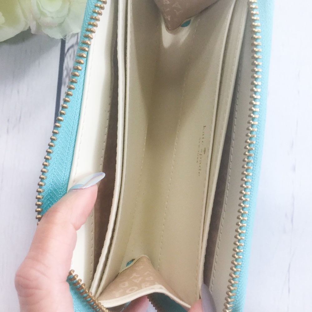 KATE SPADE PERFORATED HEART WRISTLET - Picture 6 of 6